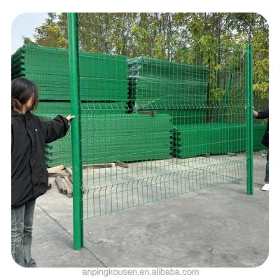 China Heat Treated 3D Iron Mesh Fence Panels Steel Fence for Pressure Treated Wood for sale