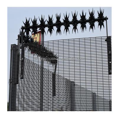 China Modern Stylish Iron Garden Security Fence 358 Anti-Climb Malaysia Clear Vu Mesh Fence for sale