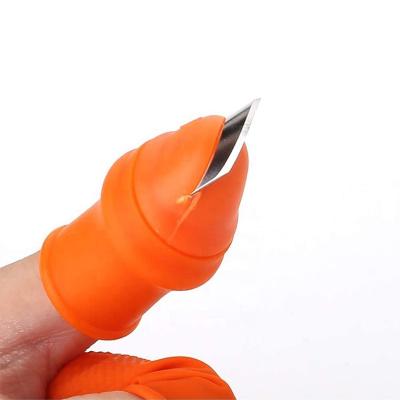 China Thumb Knob Factory Hot Sales Garden Finger Protector Silicone Thumb Cutter Vegetable Knife for sale