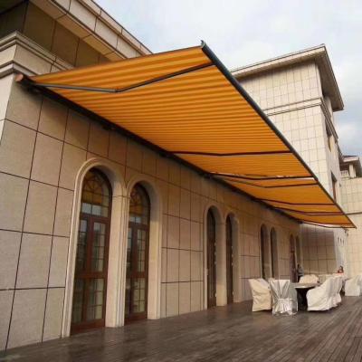 China Área exterior impermeável Full Cassette Telhado Parede de sol Área exterior retrátil Motorizado Patio Cover à venda