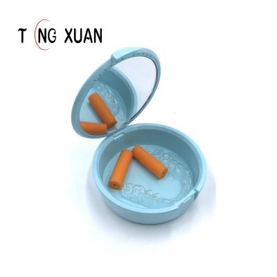 China Plastic Dental Invisible Portable Retainer Box Half-mouth Tooth Storage Box Dental Orthodontic Materials Box zu verkaufen