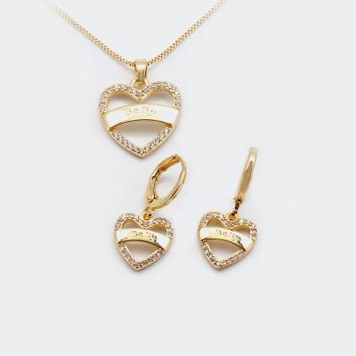 China FASHIONABLE romantic heart jewelry sets high quality CZ paved gold plated women heart jewelry sets for sale