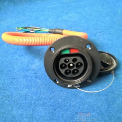 China EV Type2 32A Residential/General Purpose Side Outlet with 2M Three Phase Cable for sale