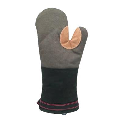 China New Minimalist Heat-resistant Heat-resistant Oven Heat-resistant Thickened Heat Insulation Oven Gloves Baking Tools for sale