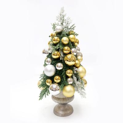 China Exquisite Christamas Christmas Party Table Decoration Tree with Balls Ornament for sale