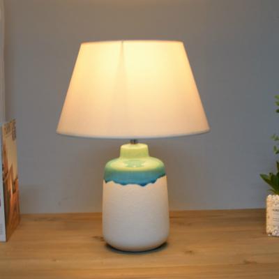 China Nordic Modern Ceramic Wholesale Hotel Bedside Porcelain Lamps Table Lamp Home Decor Porcelain Blue Two Tone Chandelier YH Design New And White for sale