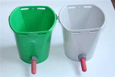 China Sturdy Green/Gray 1.5 Gallon Calf Feeding Bucket with Removable Nipple and Graduated Scale for sale