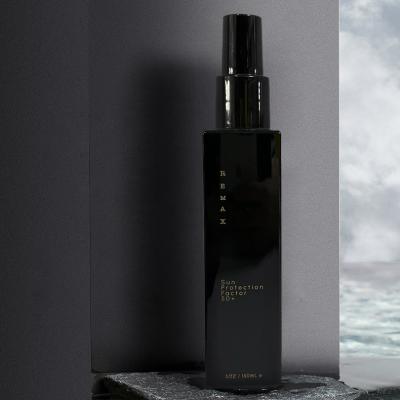 中国 Square Black Plastic Spray Bottle 150ml For Cosmetic Skin Care 販売のため