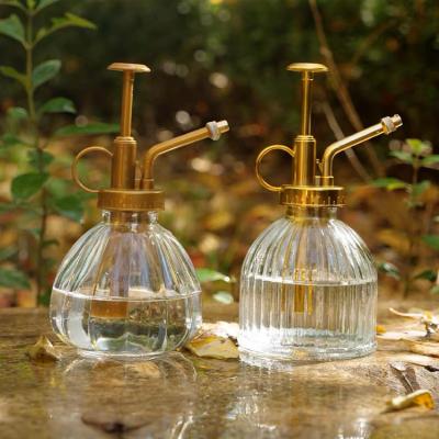 中国 500 Ml Glass Sprayer Bottle Custom Multi Color Skirt Pressurized For Garden Watering 販売のため