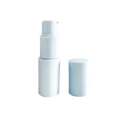 China 15g PET Material Color Customized Powder Spray Bottle High Quality New Cosmetics Packaging REMAX en venta