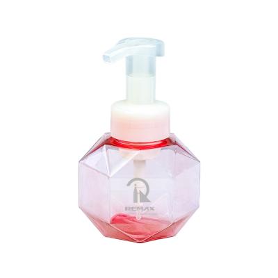 Cina 300 ml di alta qualità con scelta di colori multipli PET Polygon Foam Pump Bottle Daliy Care Packaging Bottle in vendita