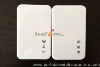 中国 理性的な小型家のプラグ アンド プレイ wifi の範囲のエクステンダー、速いパワーラインのアダプター 販売のため