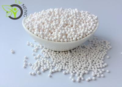 China Het witte Gebied Geactiveerde Alumina Adsorbens Lage Bestrooien voor Waterabsorptie Te koop