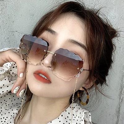 China Custom Logo Trendy Rimless Sunglasses Women Fashion Sun Glasses For Women 2019 Fashion Flower Shaped Glasses 2021 Fashion for sale