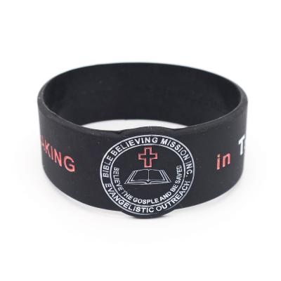 China Sweet And Nice Engraved Logo With Coloring Black Silicone Wristband Promotion Customized Logo Personalized Silicone Bracelets Sports Wristband for sale