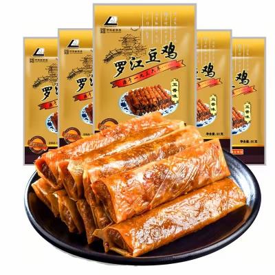 China Cooked Five-Spice 80g/bag Season Soy Products Snacks Luojiang Bean Chicken for sale