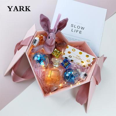 China Valentine's Day Handmade Custom Luxury Gift Box Packaging Heart Shaped Perfume Box Sets Package for sale