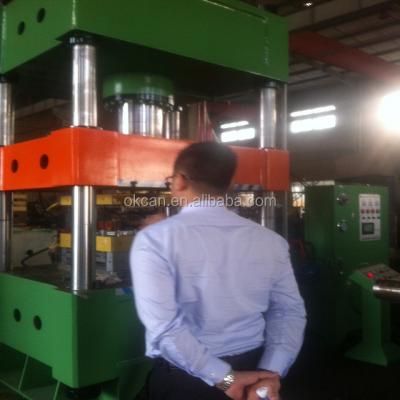 China Plastic Compound SMC Gutter Grate Machine for sale