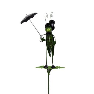 China Minimalist Outdoor Waterproof Metal Cute Grasshopper Garden Animal Stake for Lawn Yard Walkway Decorations for sale