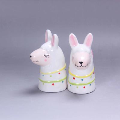 China Sustainable Alpaca Shape Salt And Pepper Shaker , Ceramic Llama Salt And Pepper Shakers for sale