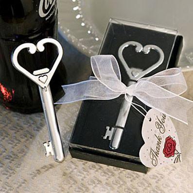 China Zinc Alloy Metal Anniversary Gifts Heart Shaped Bottle Opener Custom Logo Accepted for sale