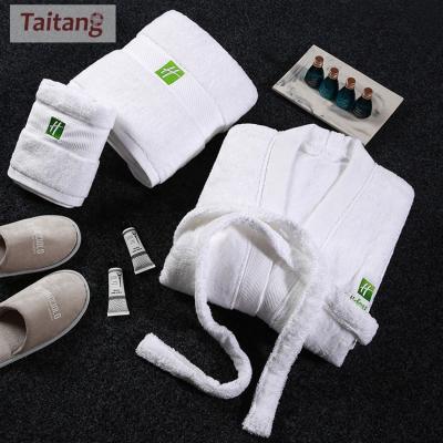 China Taitang QUICK DRY unisex five star bathrobe set white Egyptian cotton towel bathrobe for sale