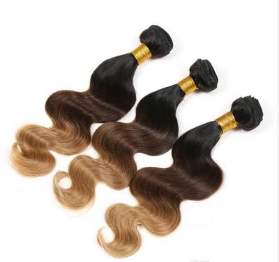 China Weave brasileiro do cabelo de 3 extensões naturais do cabelo de Ombre da onda do corpo do tom à venda