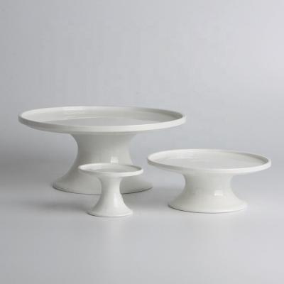 China Viable Hot Selling Vasious Sizes Wedding Decorative Ceramic Cake Stand Set for sale