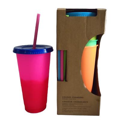 China 700ML PP Water Cold Water Color Changing Plastic Cup With Straw for sale