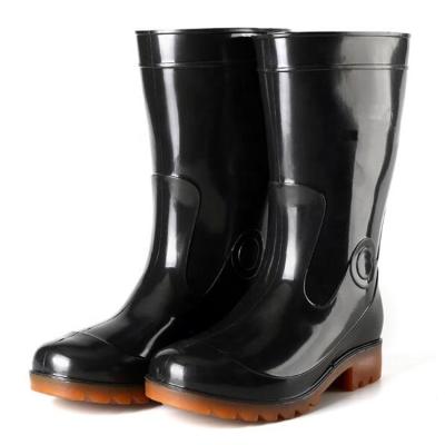 China Cheap Black PVC Non Light Oil Safety High Heels Glitter Rain Boots Acid Resistant Men for sale