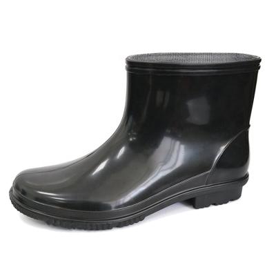 China Black Lightweight Waterproof Resistant Safety Non Slip Cheap Price Ankle Glitter PVC Rain Boots for sale