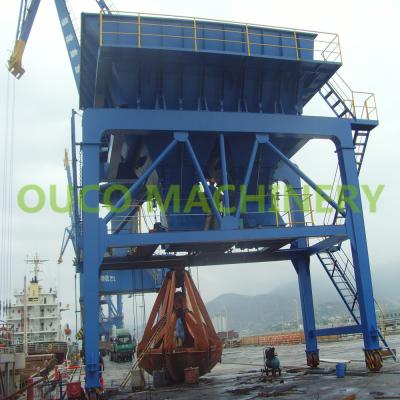 China Regular Rail Move 750TPH Capacity Rail Mounted Port Hopper for sale