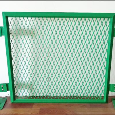 China Easily Assembled Galvanized PVC Coated Welded Wire Mesh Temporary Fence Green Garden Mesh Fence Anti Theft Fence for sale