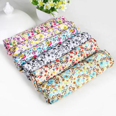 China 100% anti-static cheap polyester satin smooth shiny floral print fabric for cosplay lining for sale