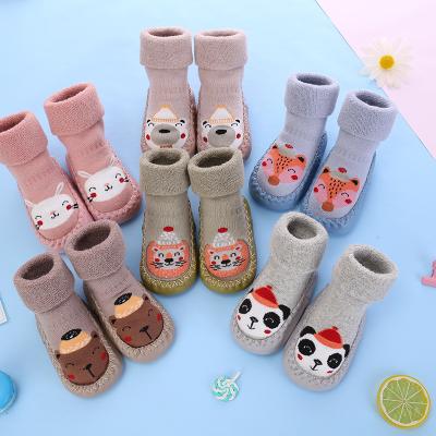 China Wholesale Designer 2021YL Cartoon Cotton Pattern Baby Sporty Thick Terry Anti-skid Soft Indoor Shoes For Baby Boy Prewalker for sale