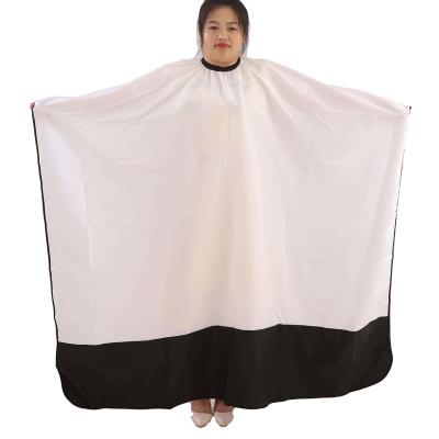 China Beauty Salon Barber Cape Wholesale Custom Apron Customized Logo And Pocket Barber Capes Buttons With Great Price for sale