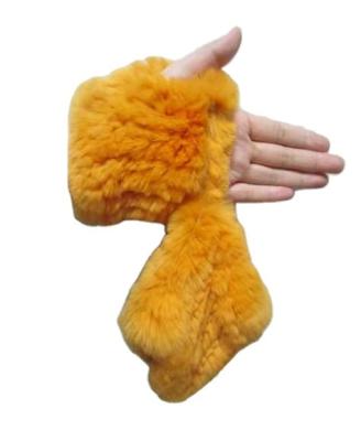 China Soft Hand Feeling Ladies Genuine Luxury Black Sheepskin Leather Gloves With Rabbit Fur Cuff for sale