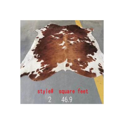 China Anti-Static Wholesale supply full size Cowhide Rug white color hair-on cow hide skins for carpets and blankets for sale