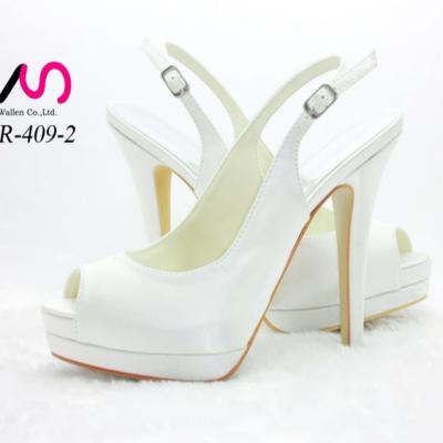 China Bridal Shoes 13cm High Heel With Peep Dyeable Handmade Satin Double Toe Platform Bridal Shoes for sale