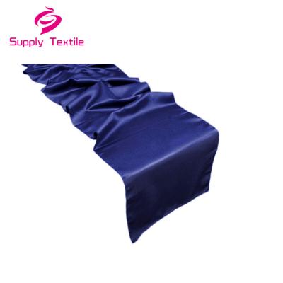 China Simple Wholesale Reasonable Price Wedding Hotel Party Use Navy Blue Satin Table Runner for sale