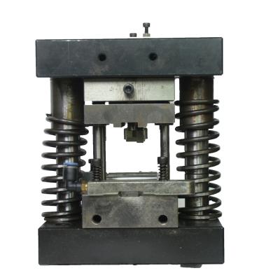 China Factory metal zipper teeth notching machine: gap mold for sale