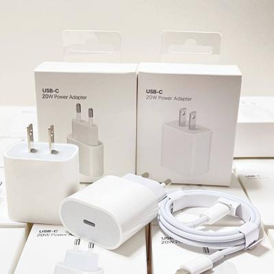 China Smart Mobile Phone Original Charger for Iphone Fast Charging Type-c PD 18W 20W Cable Charger For iPhone charger Cable for sale