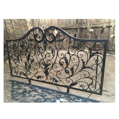 China Easily Assembled Customized Art Decor Wrought Iron Classic Garden Metal Fencing For Home for sale