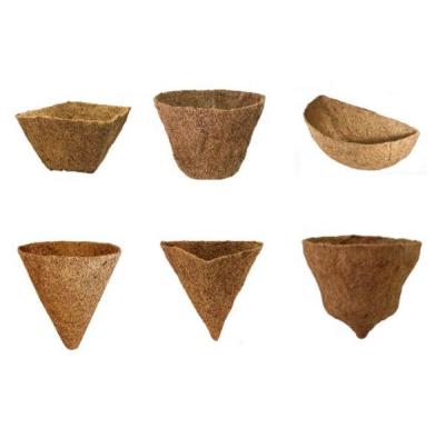 China Garden Half Round Hanging Baskets with Coco Liners Coco Fiber Liners for Baskets Flower Pot for sale