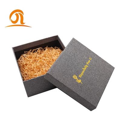 China Recycled Custom Natural Materials Jewelry Boxes Size Paper Gift Box Cardboard Bangle Boxes With Raffia Filled for sale