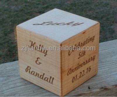 China Construction Toy Custom Logo Square Wooden Block Cube Wooden Paperweight for sale