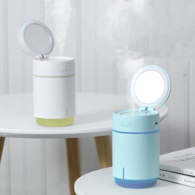 China Hot Selling Ultrasonic Car Air Humidifier with Led Night Light Rechargeable 2 in 1 Portable Mirror Humidifier for sale