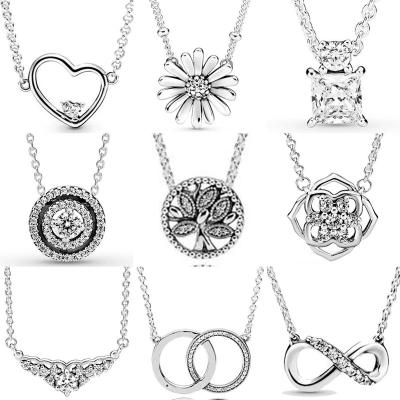 China Hiphop New 925 Sterling Silver Eternal Rose Petal Daisy Heart Shaped Necklace Is Suitable For Original Pan Necklace for sale