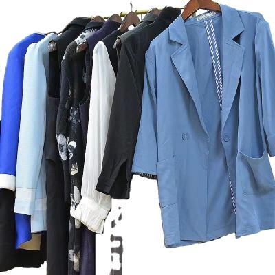 China Fashionable Summer Clothes Bales Women Casual Used Various Types Of Old Clothes for sale