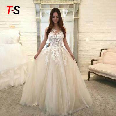 China Pretty Long Breathable Lace Wedding Dress Plus Size Wedding Dress for sale